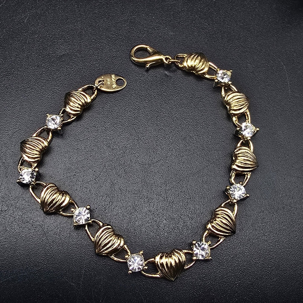 Avon Gold Tone Heart Bracelet Earrings Set In Box